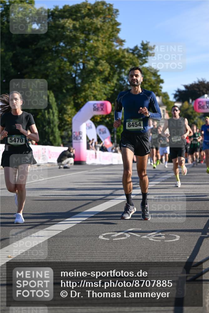 07.09.2025 - BARMER Alsterlauf Dr. Thomas Lammeyer http://msf.ph/oto/8707885 07.09.2025 09:29:08 Laufen 5470, 8454 meine-sportfotos.de