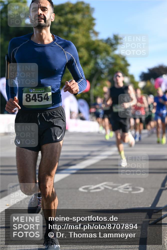 07.09.2025 - BARMER Alsterlauf Dr. Thomas Lammeyer http://msf.ph/oto/8707894 07.09.2025 09:29:09 Laufen 36, 8454, 444 meine-sportfotos.de