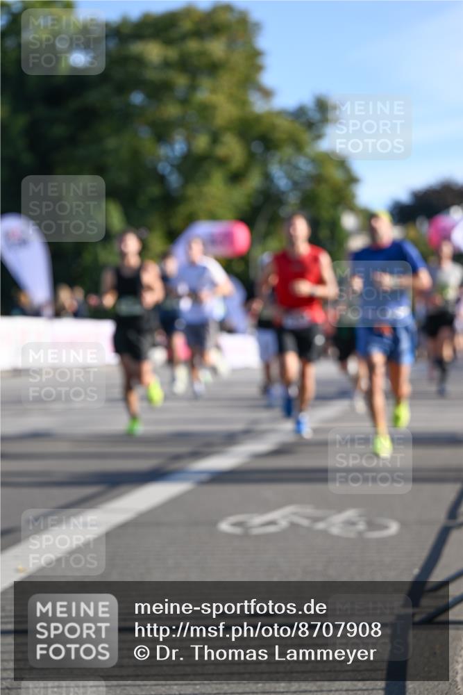 07.09.2025 - BARMER Alsterlauf Dr. Thomas Lammeyer http://msf.ph/oto/8707908 07.09.2025 09:29:12 Laufen  meine-sportfotos.de