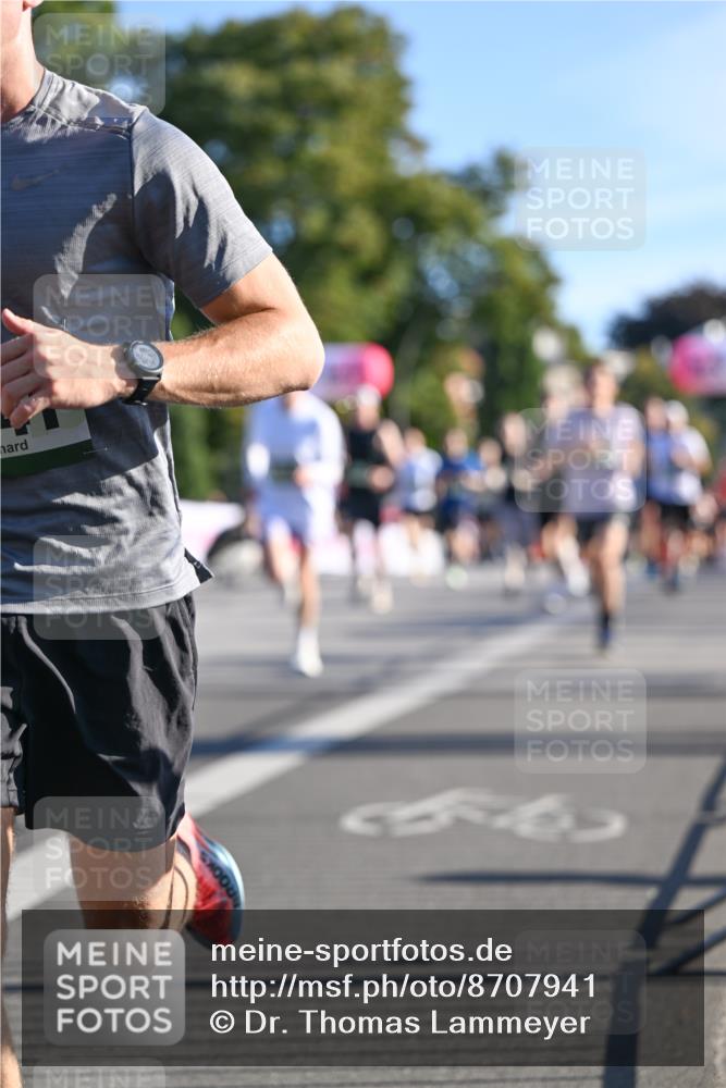 07.09.2025 - BARMER Alsterlauf Dr. Thomas Lammeyer http://msf.ph/oto/8707941 07.09.2025 09:29:18 Laufen  meine-sportfotos.de