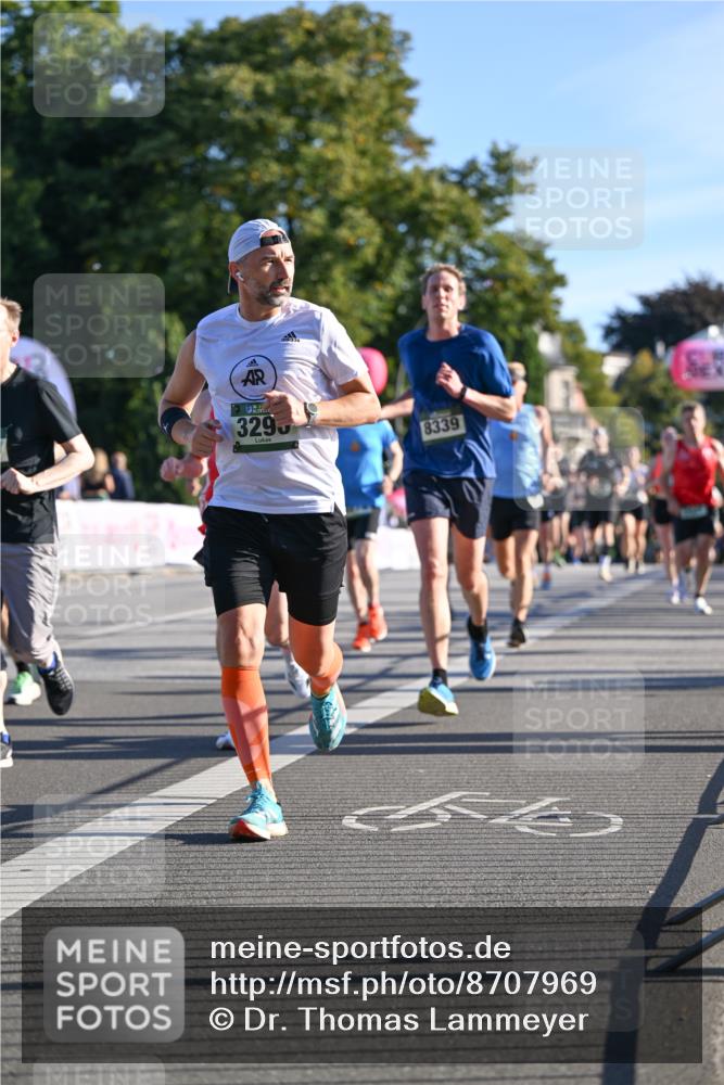 07.09.2025 - BARMER Alsterlauf Dr. Thomas Lammeyer http://msf.ph/oto/8707969 07.09.2025 09:29:22 Laufen 329, 8339 meine-sportfotos.de