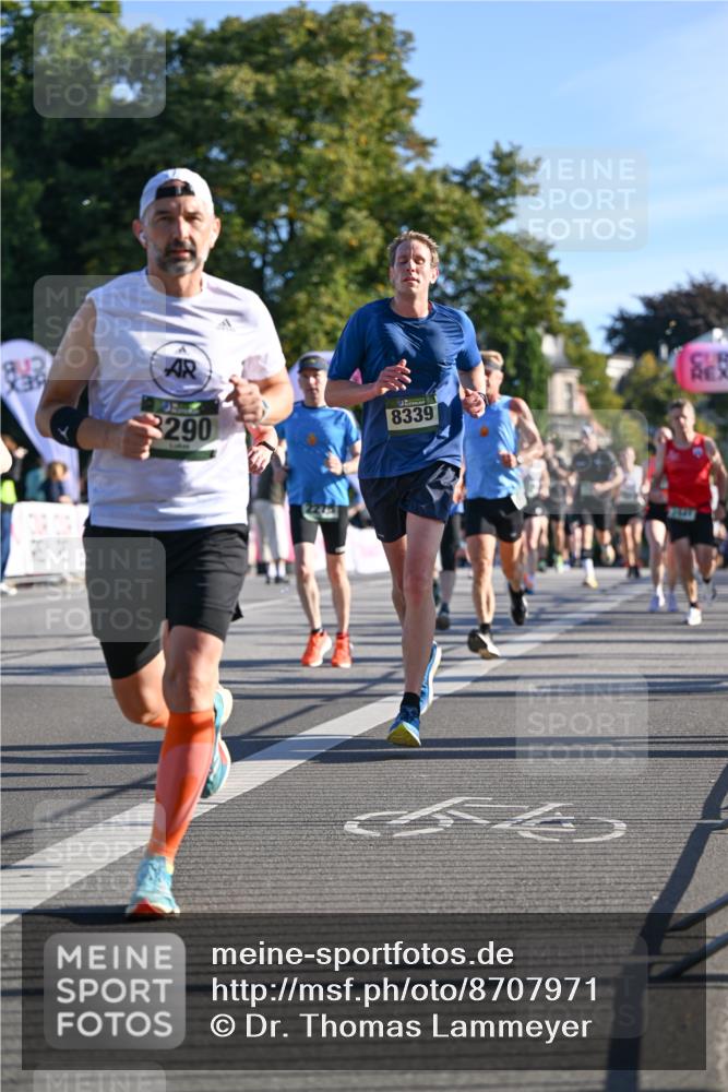 07.09.2025 - BARMER Alsterlauf Dr. Thomas Lammeyer http://msf.ph/oto/8707971 07.09.2025 09:29:23 Laufen 290, 8339, 55 meine-sportfotos.de