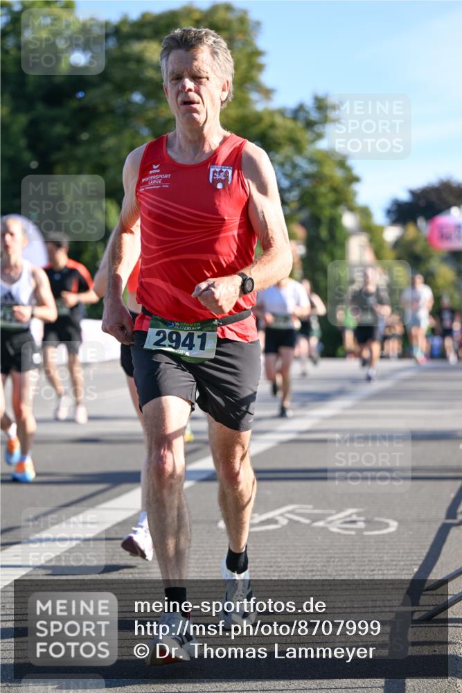 07.09.2025 - BARMER Alsterlauf Dr. Thomas Lammeyer http://msf.ph/oto/8707999 07.09.2025 09:29:27 Laufen 36, 2941 meine-sportfotos.de