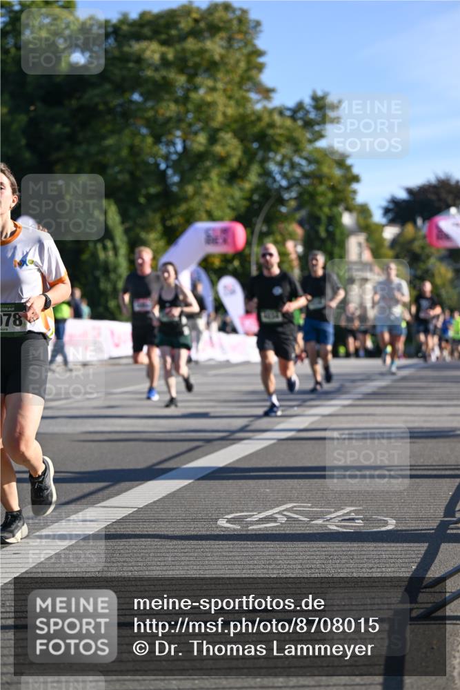 07.09.2025 - BARMER Alsterlauf Dr. Thomas Lammeyer http://msf.ph/oto/8708015 07.09.2025 09:29:30 Laufen 078 meine-sportfotos.de