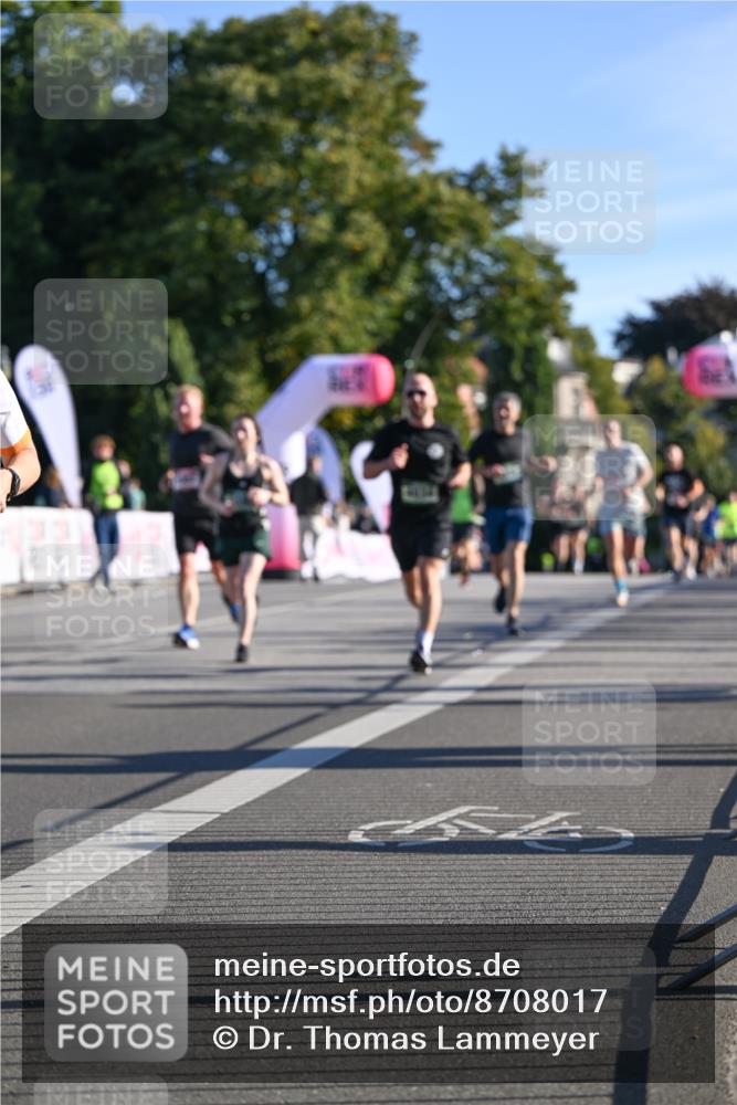 07.09.2025 - BARMER Alsterlauf Dr. Thomas Lammeyer http://msf.ph/oto/8708017 07.09.2025 09:29:30 Laufen  meine-sportfotos.de