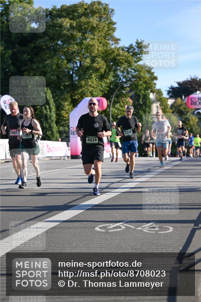 07.09.2025 - BARMER Alsterlauf Dr. Thomas Lammeyer http://msf.ph/oto/8708023 07.09.2025 09:29:31 Laufen 5082, 5592, 4034, 4336 meine-sportfotos.de