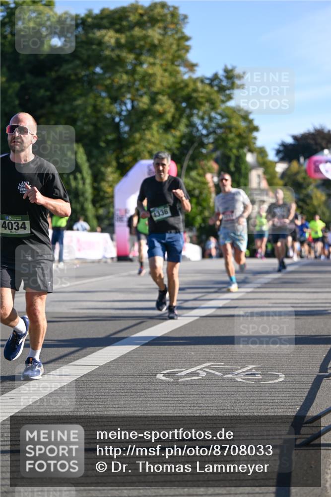 07.09.2025 - BARMER Alsterlauf Dr. Thomas Lammeyer http://msf.ph/oto/8708033 07.09.2025 09:29:32 Laufen 4034, 4336, 59 meine-sportfotos.de
