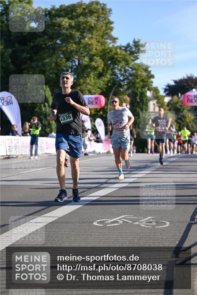 07.09.2025 - BARMER Alsterlauf Dr. Thomas Lammeyer http://msf.ph/oto/8708038 07.09.2025 09:29:33 Laufen 842, 4336, 3711, 45 meine-sportfotos.de