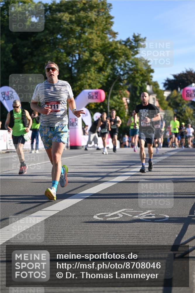 07.09.2025 - BARMER Alsterlauf Dr. Thomas Lammeyer http://msf.ph/oto/8708046 07.09.2025 09:29:35 Laufen 842, 2711, 4162 meine-sportfotos.de