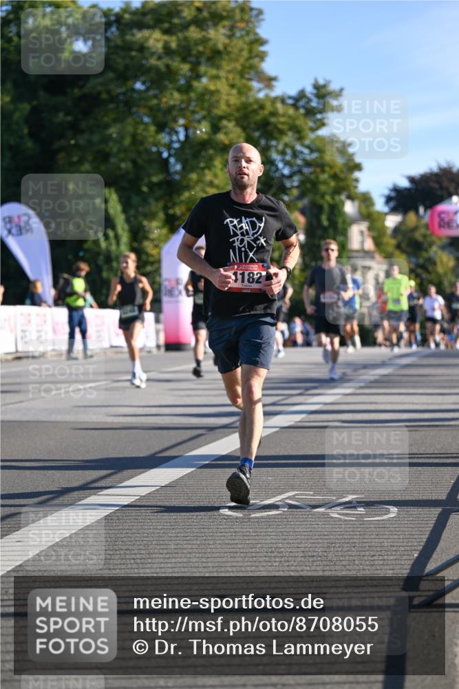 07.09.2025 - BARMER Alsterlauf Dr. Thomas Lammeyer http://msf.ph/oto/8708055 07.09.2025 09:29:37 Laufen 38, 1182 meine-sportfotos.de
