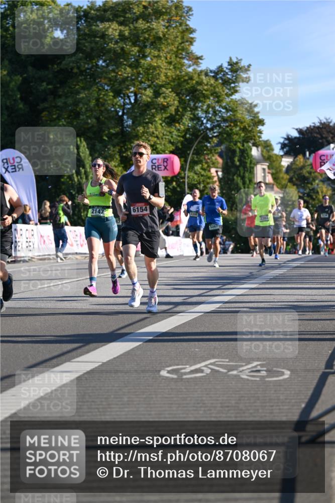 07.09.2025 - BARMER Alsterlauf Dr. Thomas Lammeyer http://msf.ph/oto/8708067 07.09.2025 09:29:39 Laufen 2147, 6154, 5067, 2383 meine-sportfotos.de