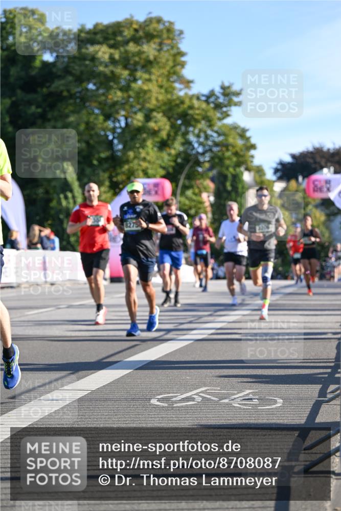 07.09.2025 - BARMER Alsterlauf Dr. Thomas Lammeyer http://msf.ph/oto/8708087 07.09.2025 09:29:44 Laufen 8275 meine-sportfotos.de