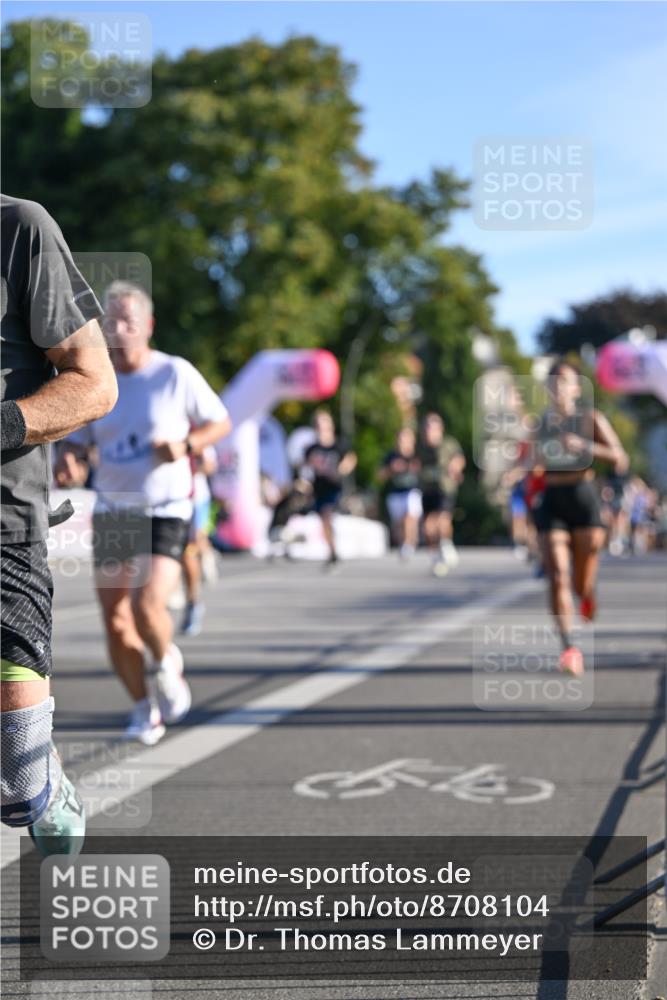 07.09.2025 - BARMER Alsterlauf Dr. Thomas Lammeyer http://msf.ph/oto/8708104 07.09.2025 09:29:48 Laufen  meine-sportfotos.de