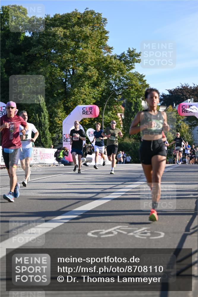 07.09.2025 - BARMER Alsterlauf Dr. Thomas Lammeyer http://msf.ph/oto/8708110 07.09.2025 09:29:49 Laufen 2918, 4010, 2912, 5725 meine-sportfotos.de