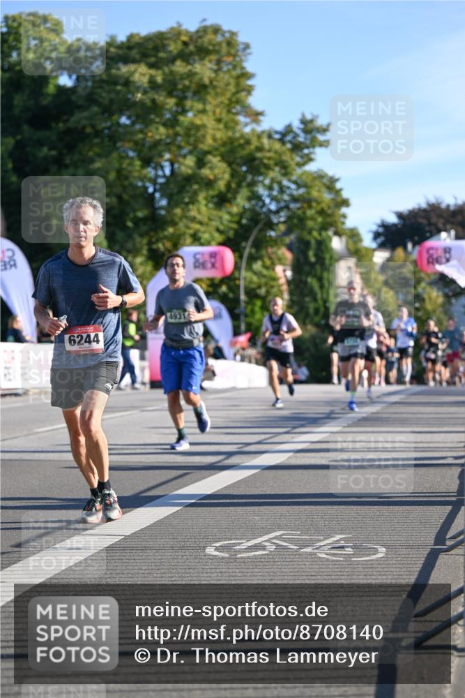07.09.2025 - BARMER Alsterlauf Dr. Thomas Lammeyer http://msf.ph/oto/8708140 07.09.2025 09:29:54 Laufen 355, 6244, 4931 meine-sportfotos.de