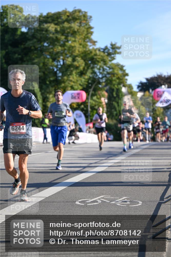 07.09.2025 - BARMER Alsterlauf Dr. Thomas Lammeyer http://msf.ph/oto/8708142 07.09.2025 09:29:54 Laufen 6244, 4931 meine-sportfotos.de
