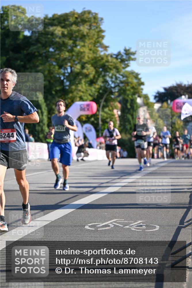 07.09.2025 - BARMER Alsterlauf Dr. Thomas Lammeyer http://msf.ph/oto/8708143 07.09.2025 09:29:54 Laufen 136, 6244, 4931 meine-sportfotos.de