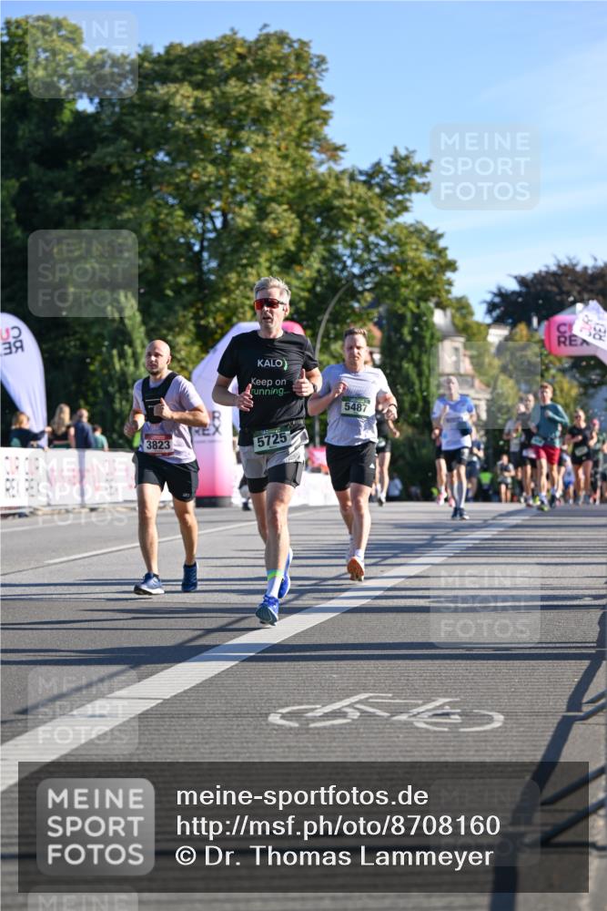07.09.2025 - BARMER Alsterlauf Dr. Thomas Lammeyer http://msf.ph/oto/8708160 07.09.2025 09:29:57 Laufen 3823, 5725, 5487 meine-sportfotos.de