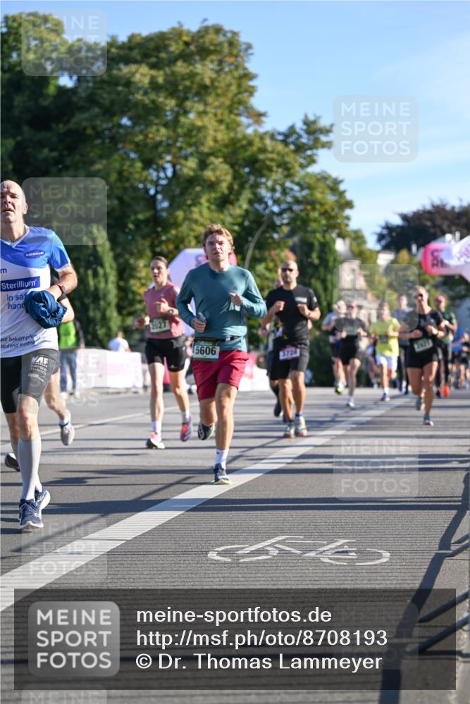 07.09.2025 - BARMER Alsterlauf Dr. Thomas Lammeyer http://msf.ph/oto/8708193 07.09.2025 09:30:03 Laufen 5606, 2921 meine-sportfotos.de