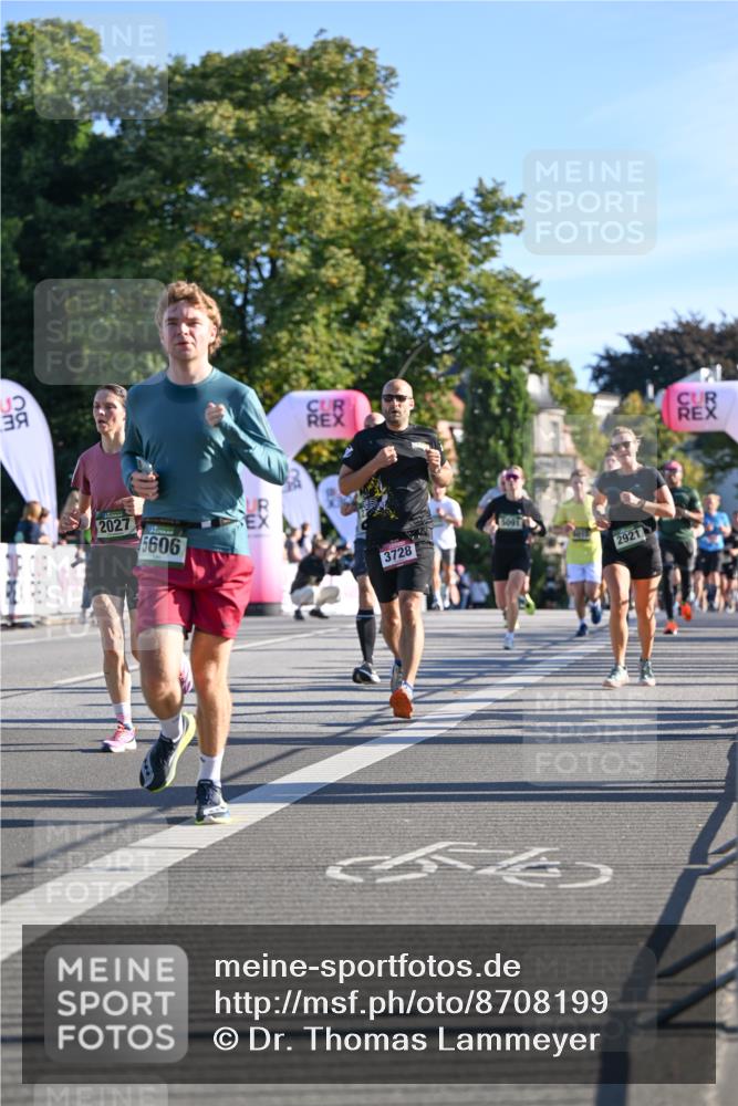 07.09.2025 - BARMER Alsterlauf Dr. Thomas Lammeyer http://msf.ph/oto/8708199 07.09.2025 09:30:04 Laufen 2027, 5606, 3728, 2921 meine-sportfotos.de