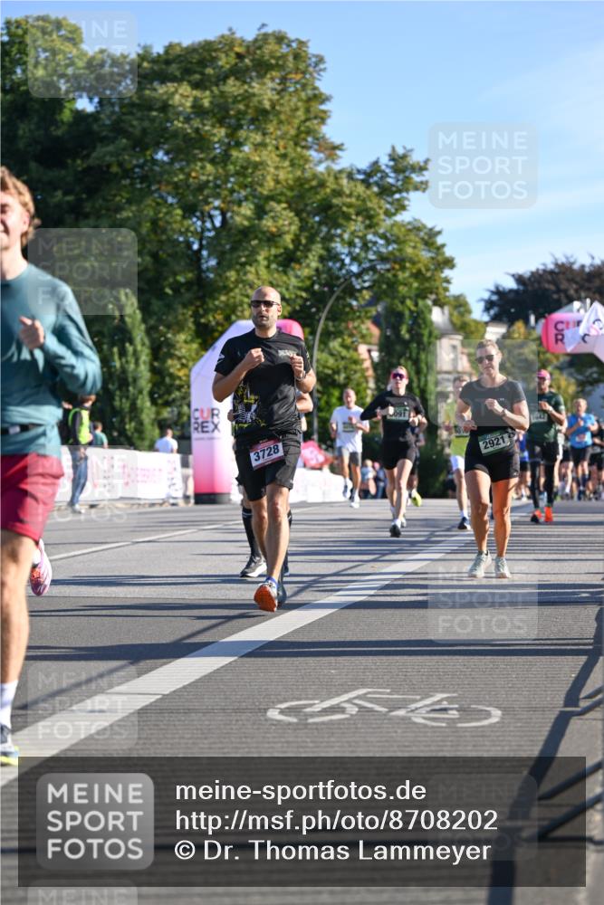 07.09.2025 - BARMER Alsterlauf Dr. Thomas Lammeyer http://msf.ph/oto/8708202 07.09.2025 09:30:04 Laufen 3728, 091, 2921, 5642, 54 meine-sportfotos.de