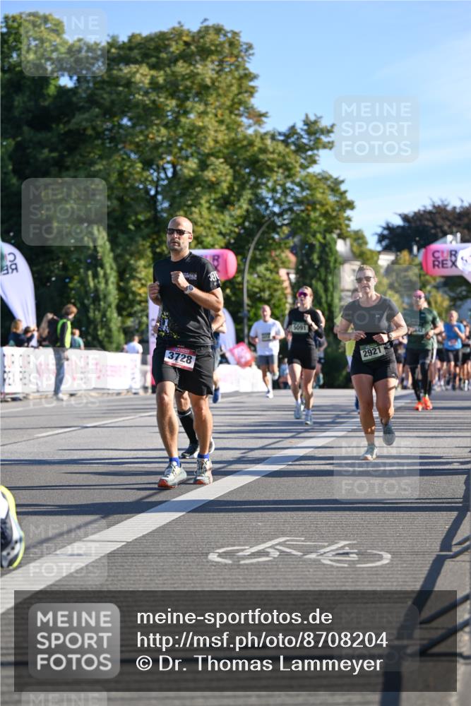 07.09.2025 - BARMER Alsterlauf Dr. Thomas Lammeyer http://msf.ph/oto/8708204 07.09.2025 09:30:04 Laufen 20, 3728, 5091, 2921 meine-sportfotos.de