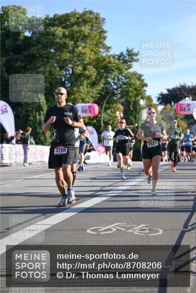 07.09.2025 - BARMER Alsterlauf Dr. Thomas Lammeyer http://msf.ph/oto/8708206 07.09.2025 09:30:05 Laufen 2510, 3728, 5091, 2921 meine-sportfotos.de