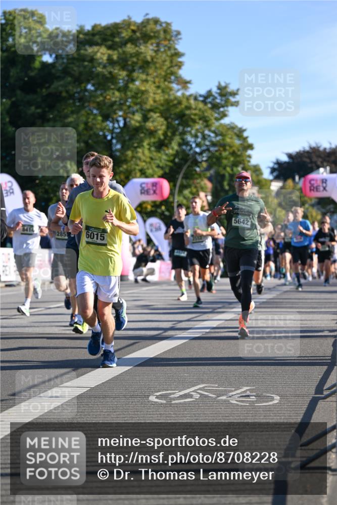 07.09.2025 - BARMER Alsterlauf Dr. Thomas Lammeyer http://msf.ph/oto/8708228 07.09.2025 09:30:08 Laufen 285, 6015, 5642 meine-sportfotos.de