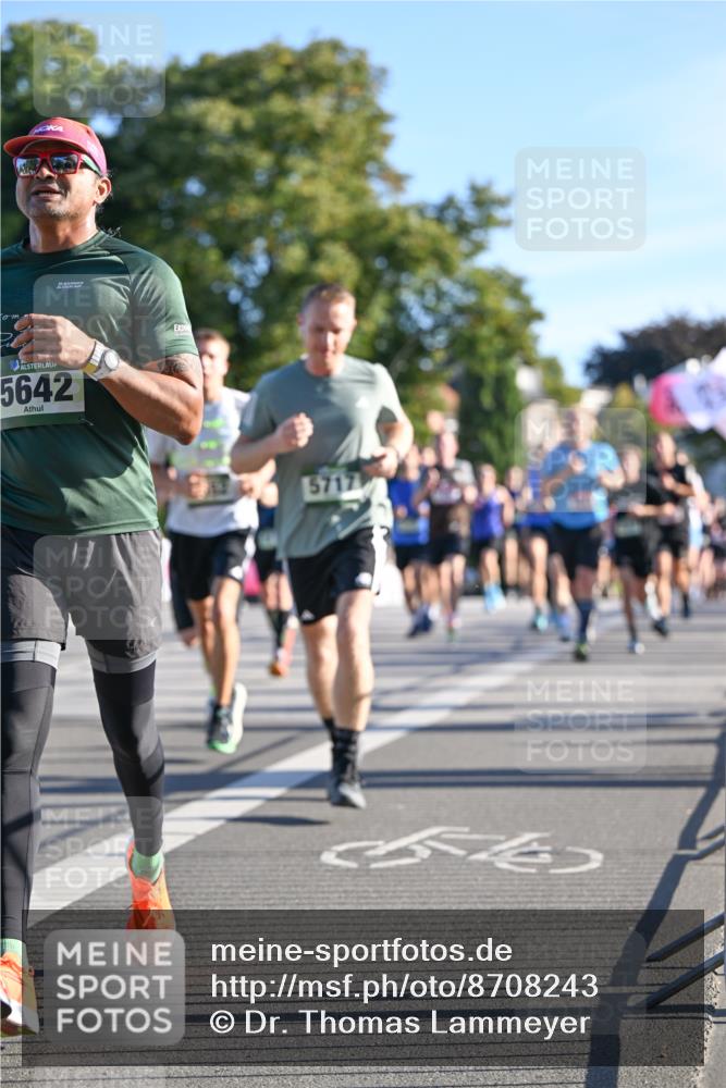 07.09.2025 - BARMER Alsterlauf Dr. Thomas Lammeyer http://msf.ph/oto/8708243 07.09.2025 09:30:11 Laufen 5642, 5717, 664 meine-sportfotos.de