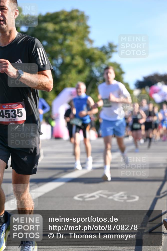 07.09.2025 - BARMER Alsterlauf Dr. Thomas Lammeyer http://msf.ph/oto/8708278 07.09.2025 09:30:16 Laufen 36, 4535, 44 meine-sportfotos.de