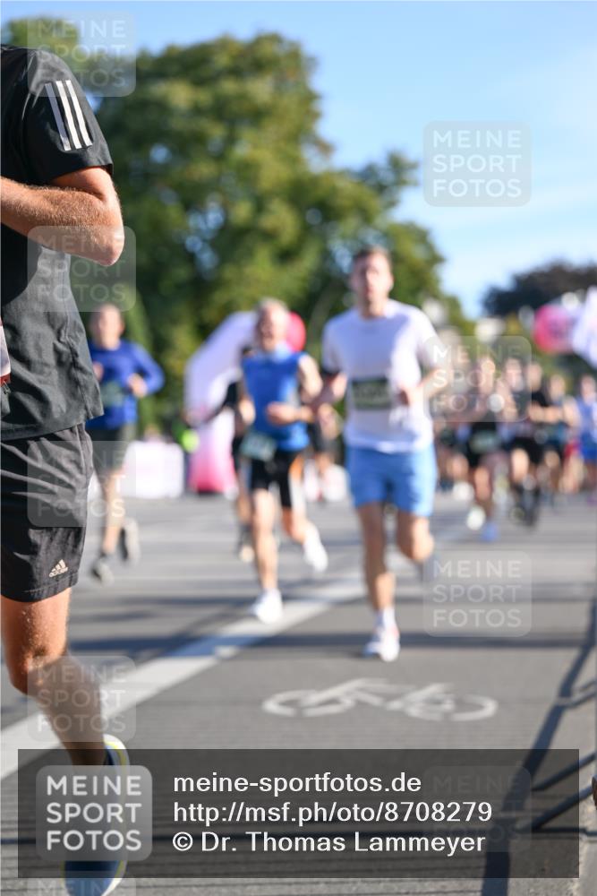 07.09.2025 - BARMER Alsterlauf Dr. Thomas Lammeyer http://msf.ph/oto/8708279 07.09.2025 09:30:17 Laufen  meine-sportfotos.de