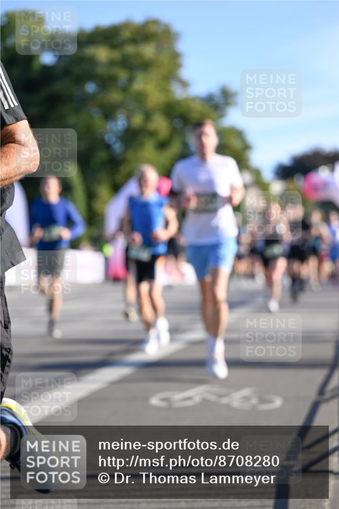 07.09.2025 - BARMER Alsterlauf Dr. Thomas Lammeyer http://msf.ph/oto/8708280 07.09.2025 09:30:17 Laufen  meine-sportfotos.de