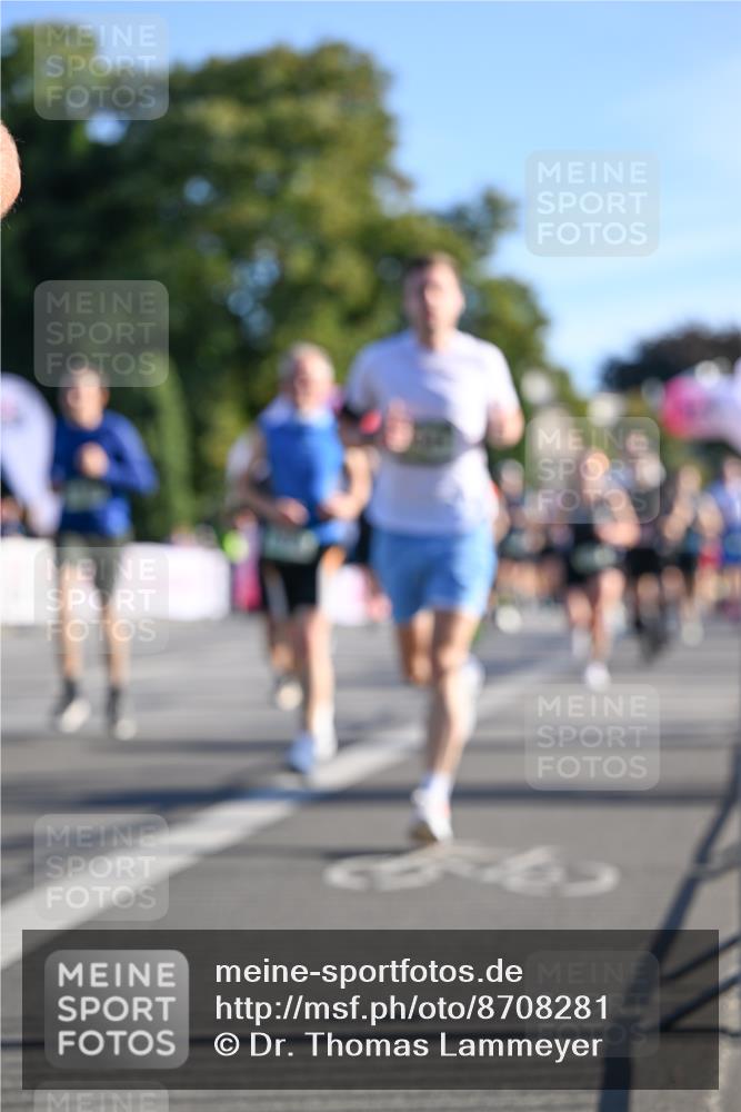 07.09.2025 - BARMER Alsterlauf Dr. Thomas Lammeyer http://msf.ph/oto/8708281 07.09.2025 09:30:17 Laufen  meine-sportfotos.de