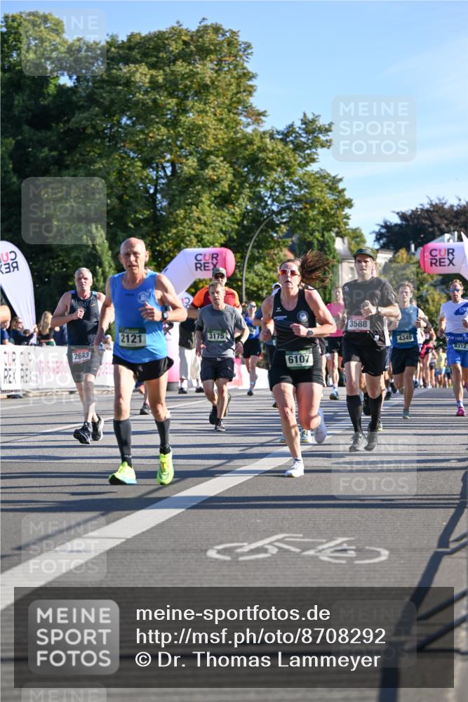 07.09.2025 - BARMER Alsterlauf Dr. Thomas Lammeyer http://msf.ph/oto/8708292 07.09.2025 09:30:19 Laufen 2121, 3175, 2683, 6107, 3588, 4349, 4, 8312 meine-sportfotos.de