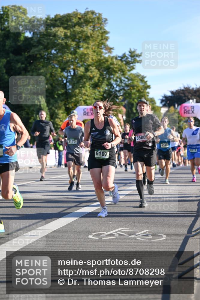07.09.2025 - BARMER Alsterlauf Dr. Thomas Lammeyer http://msf.ph/oto/8708298 07.09.2025 09:30:20 Laufen 3175, 6107, 3588, 4349, 8312 meine-sportfotos.de