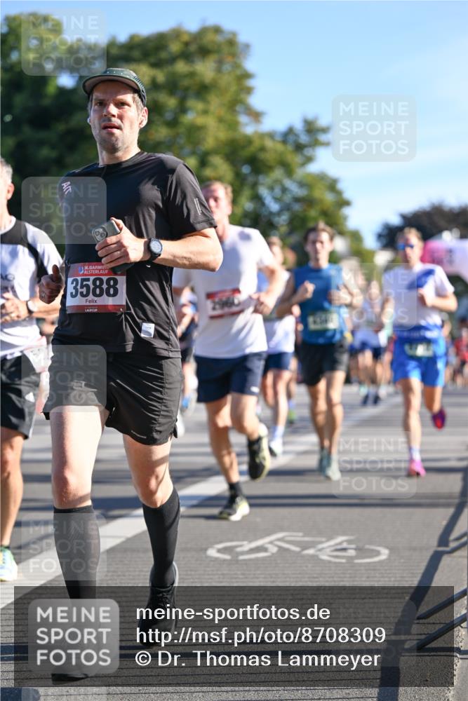 07.09.2025 - BARMER Alsterlauf Dr. Thomas Lammeyer http://msf.ph/oto/8708309 07.09.2025 09:30:21 Laufen 136, 3588, 664 meine-sportfotos.de