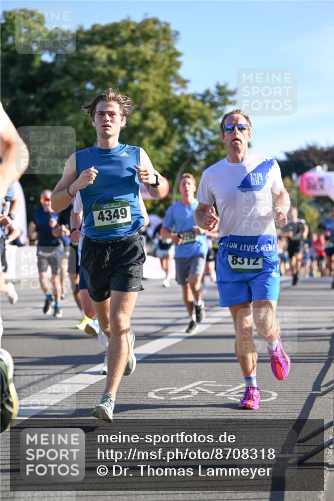 07.09.2025 - BARMER Alsterlauf Dr. Thomas Lammeyer http://msf.ph/oto/8708318 07.09.2025 09:30:23 Laufen 4349, 8312 meine-sportfotos.de
