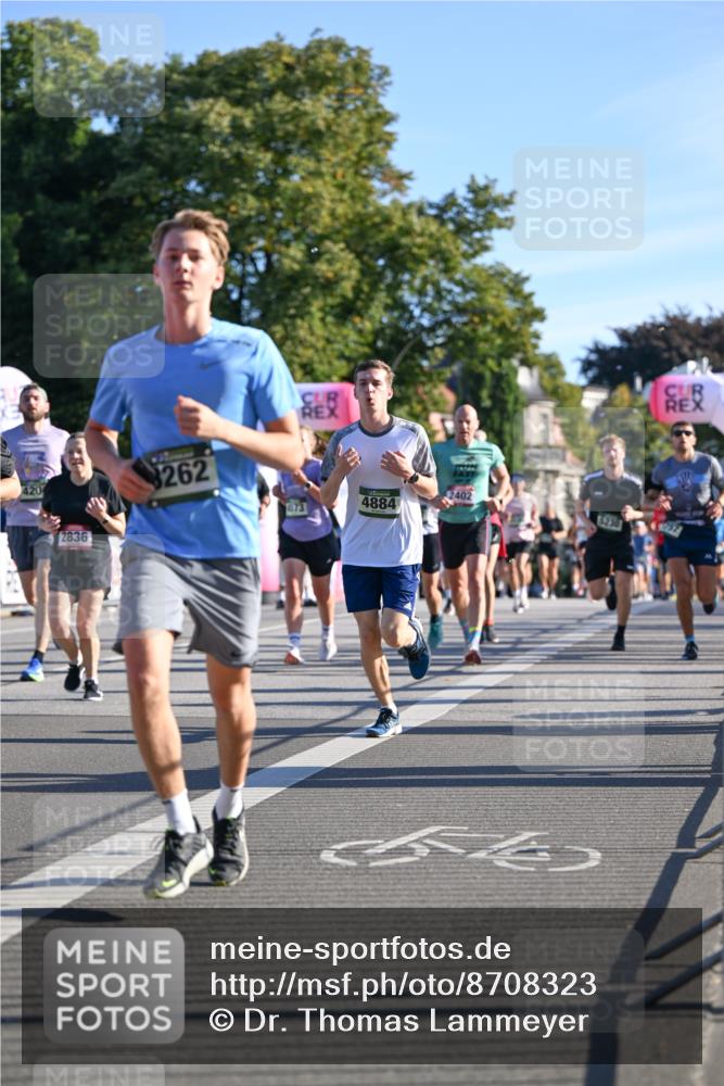 07.09.2025 - BARMER Alsterlauf Dr. Thomas Lammeyer http://msf.ph/oto/8708323 07.09.2025 09:30:25 Laufen 420, 2836, 262, 1673, 4884, 2402, 5230 meine-sportfotos.de