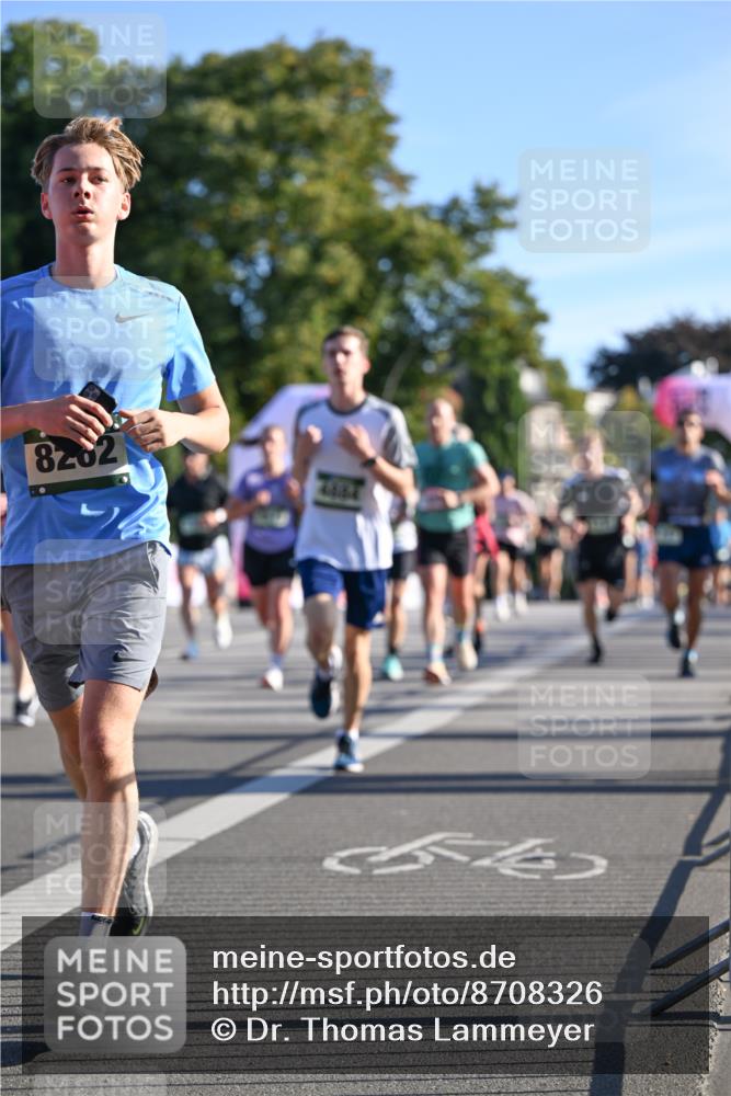 07.09.2025 - BARMER Alsterlauf Dr. Thomas Lammeyer http://msf.ph/oto/8708326 07.09.2025 09:30:25 Laufen 2932, 8262 meine-sportfotos.de