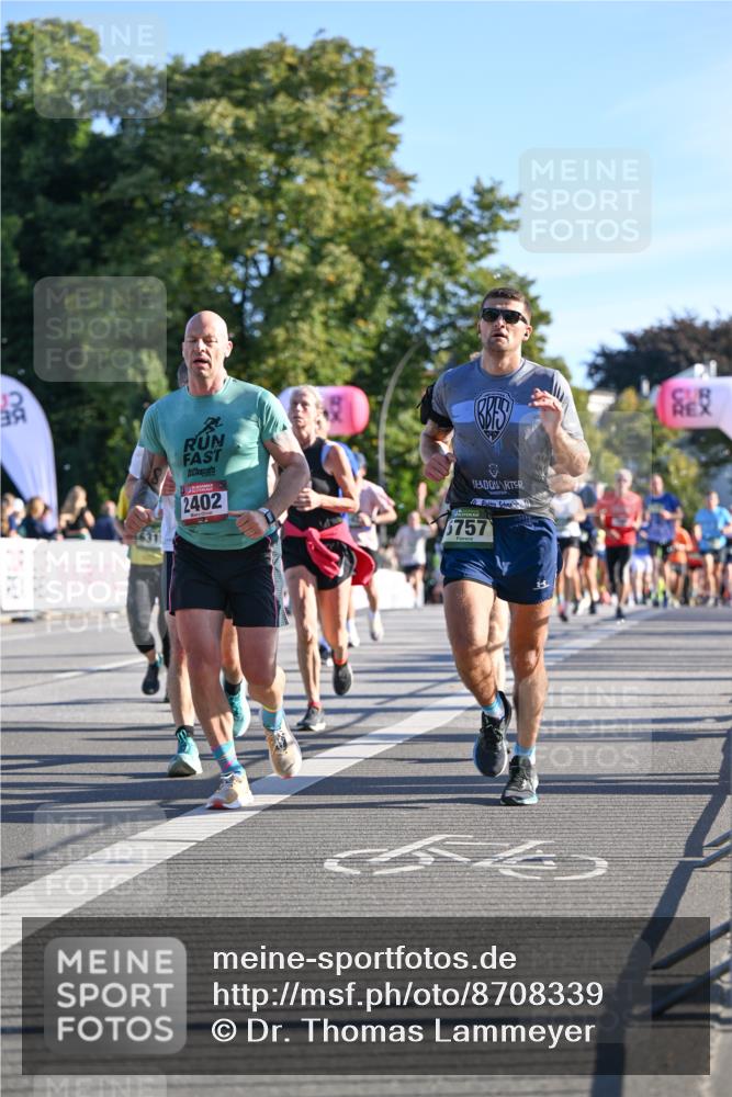 07.09.2025 - BARMER Alsterlauf Dr. Thomas Lammeyer http://msf.ph/oto/8708339 07.09.2025 09:30:27 Laufen 631, 2402, 6757 meine-sportfotos.de