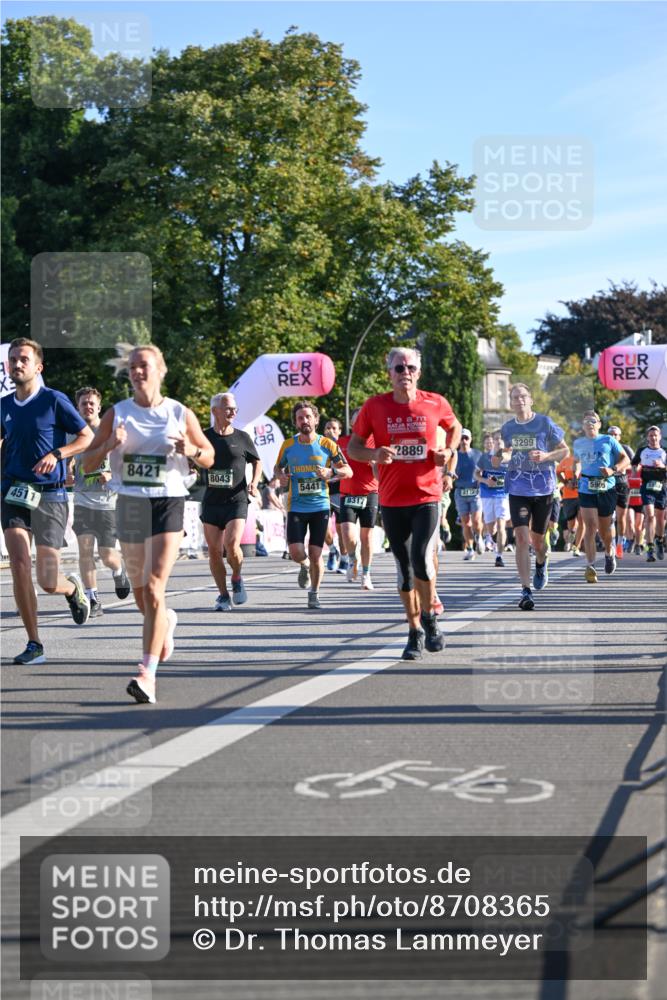07.09.2025 - BARMER Alsterlauf Dr. Thomas Lammeyer http://msf.ph/oto/8708365 07.09.2025 09:30:32 Laufen 4511, 8421, 8043, 5441, 8317, 2889, 2122, 3299, 25905, 554 meine-sportfotos.de