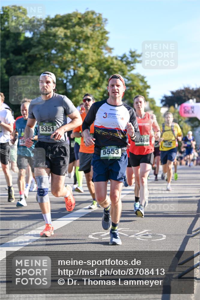 07.09.2025 - BARMER Alsterlauf Dr. Thomas Lammeyer http://msf.ph/oto/8708413 07.09.2025 09:30:40 Laufen 25, 5351, 3, 5553, 460 meine-sportfotos.de