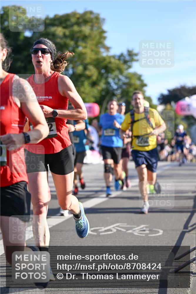 07.09.2025 - BARMER Alsterlauf Dr. Thomas Lammeyer http://msf.ph/oto/8708424 07.09.2025 09:30:42 Laufen 2 meine-sportfotos.de