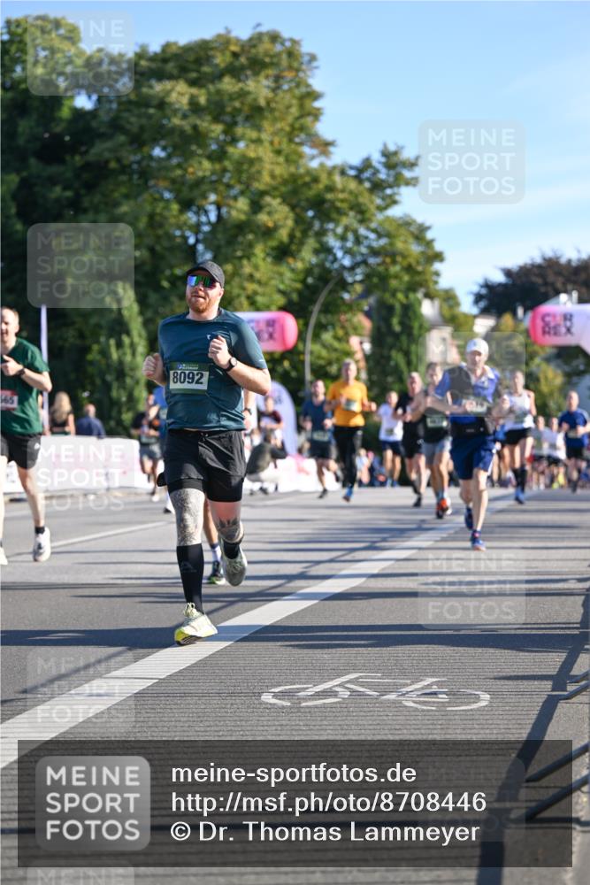07.09.2025 - BARMER Alsterlauf Dr. Thomas Lammeyer http://msf.ph/oto/8708446 07.09.2025 09:30:46 Laufen 565, 8092 meine-sportfotos.de
