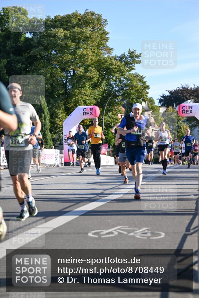 07.09.2025 - BARMER Alsterlauf Dr. Thomas Lammeyer http://msf.ph/oto/8708449 07.09.2025 09:30:48 Laufen 2242, 5940, 2879, 46, 19, 1110, 4420, 6256, 5740, 554 meine-sportfotos.de