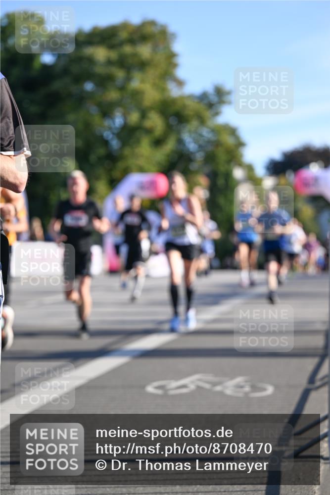 07.09.2025 - BARMER Alsterlauf Dr. Thomas Lammeyer http://msf.ph/oto/8708470 07.09.2025 09:30:51 Laufen  meine-sportfotos.de