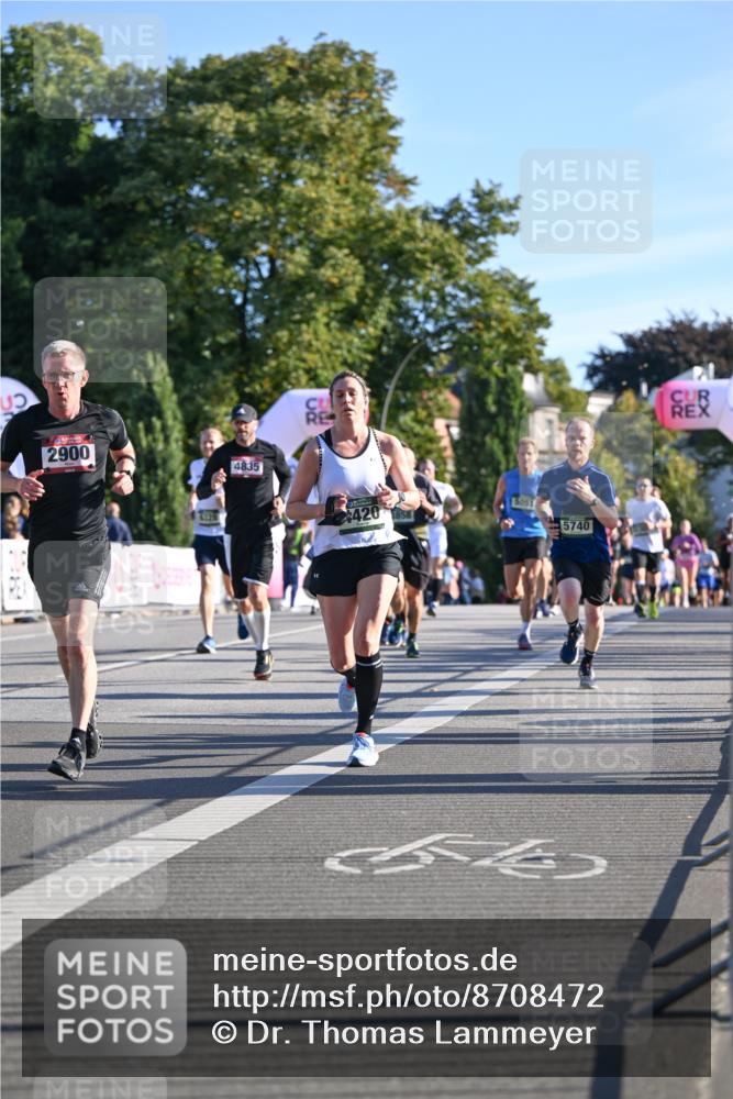 07.09.2025 - BARMER Alsterlauf Dr. Thomas Lammeyer http://msf.ph/oto/8708472 07.09.2025 09:30:51 Laufen 2900, 7928, 4835, 505, 420, 5740 meine-sportfotos.de