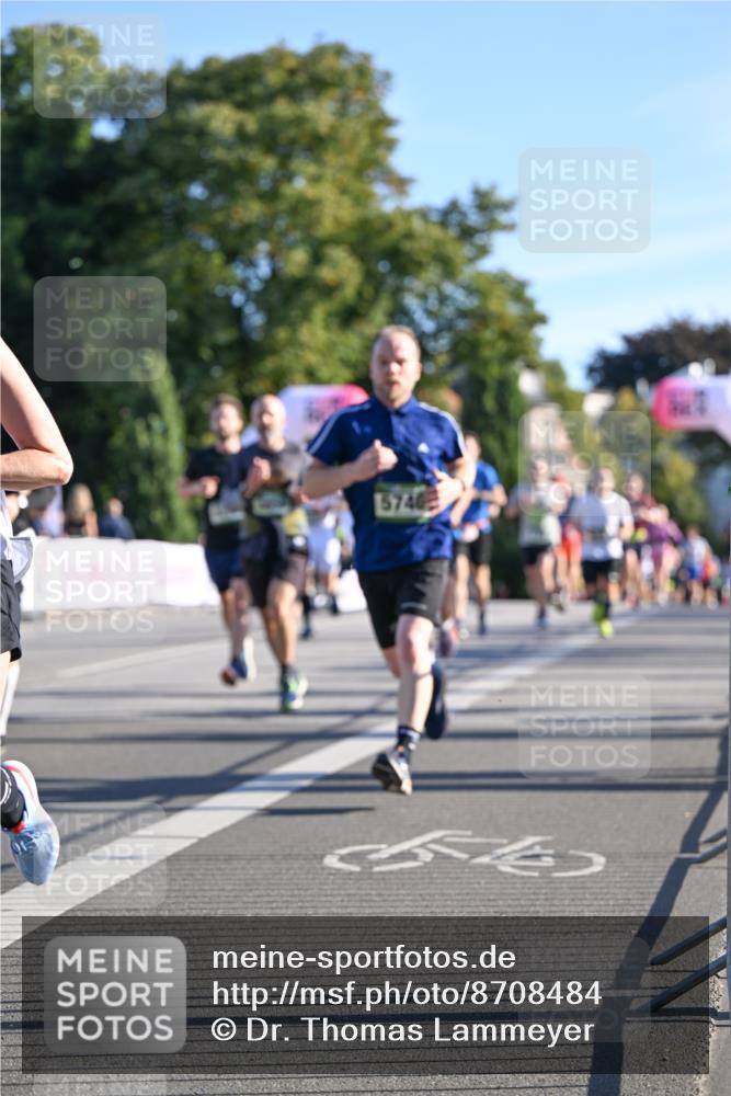 07.09.2025 - BARMER Alsterlauf Dr. Thomas Lammeyer http://msf.ph/oto/8708484 07.09.2025 09:30:53 Laufen 5740 meine-sportfotos.de
