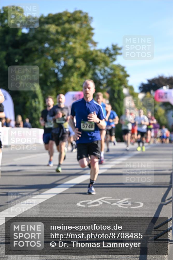 07.09.2025 - BARMER Alsterlauf Dr. Thomas Lammeyer http://msf.ph/oto/8708485 07.09.2025 09:30:53 Laufen 5740 meine-sportfotos.de
