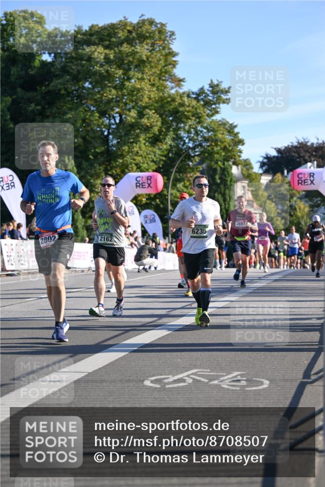 07.09.2025 - BARMER Alsterlauf Dr. Thomas Lammeyer http://msf.ph/oto/8708507 07.09.2025 09:30:57 Laufen 23999, 2802, 2162, 6235, 2697 meine-sportfotos.de